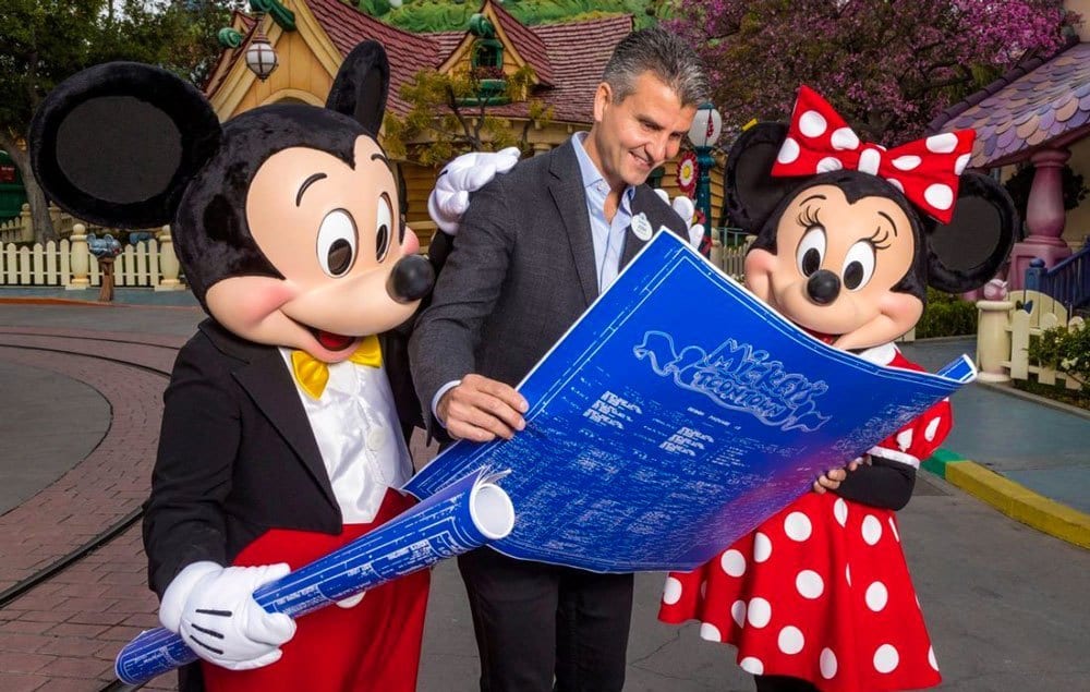 Josh D'Amaro with Mickey and Minnie [Source: Disney Tourist Blog]