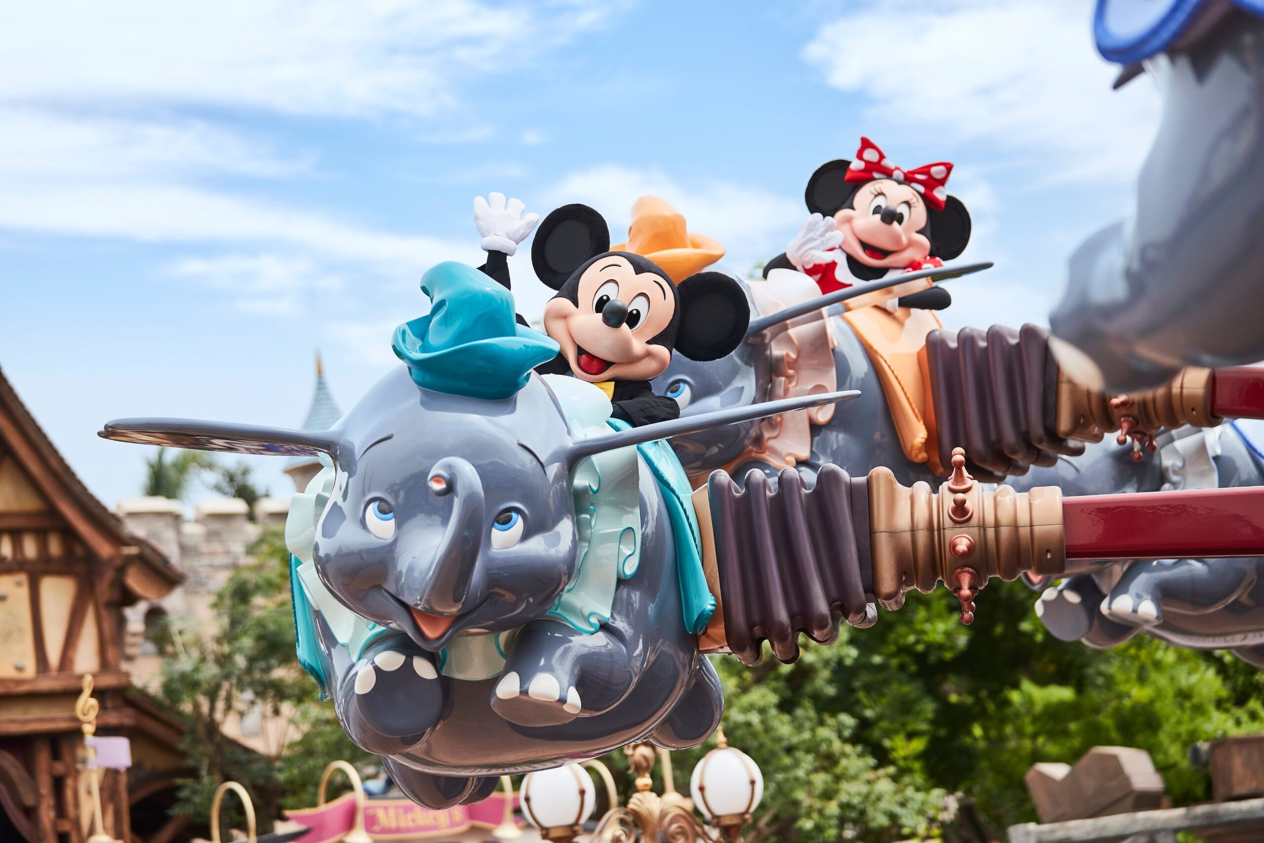 Hong Kong Disneyland Reopening