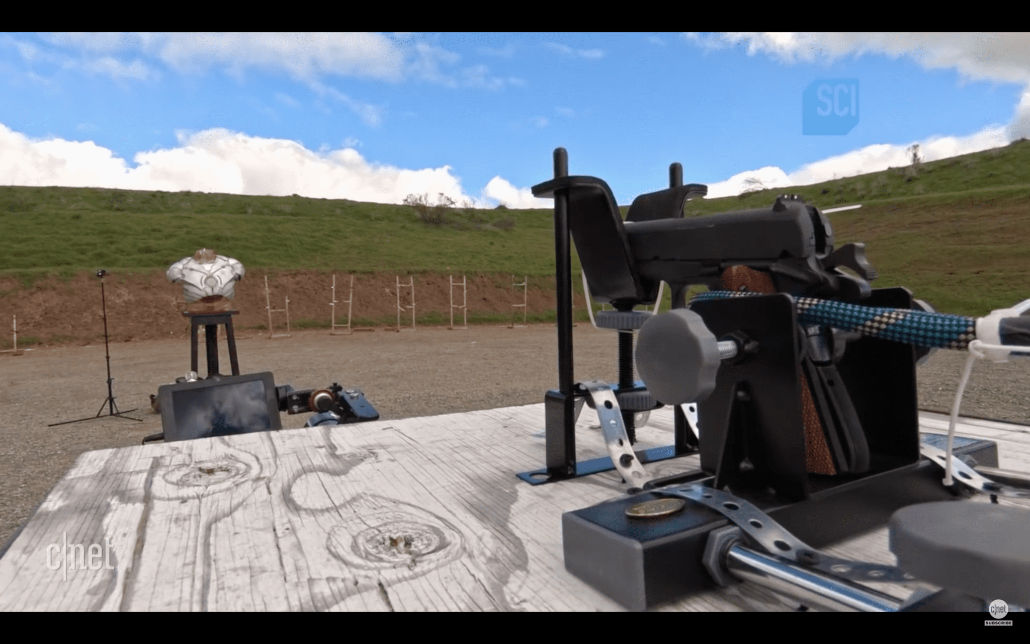 marvel fans fully functioning iron man suit just won halloween