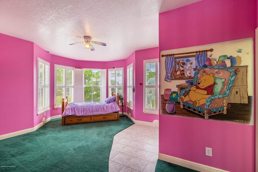 50+ Magical Pictures of Disney Themed Mansion in Florida